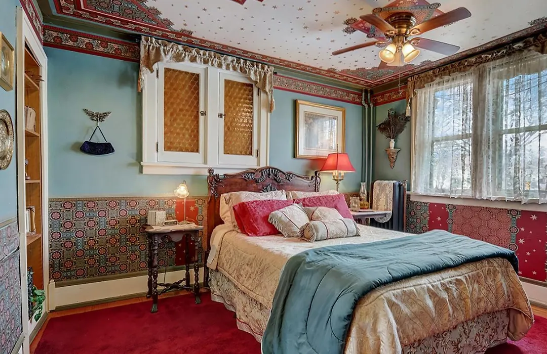Schuster Mansion Bed & Breakfast-1